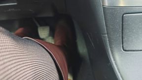 Sarah Cranking in a Busy Afternoon Parking Lot... so embarrassing...