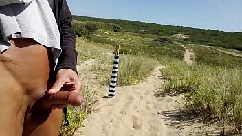 je me branle dans les dunes, plage naturiste