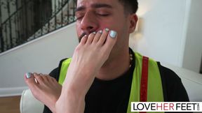 Mesmerizing Brunette Selena Love Banged By Delivery Guy