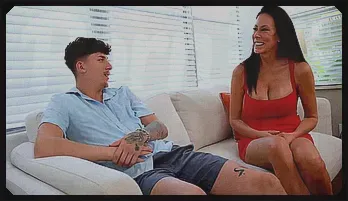 Stepson Surprises Mature Stepmom Reagan Foxx: Naughty Roleplay Porn