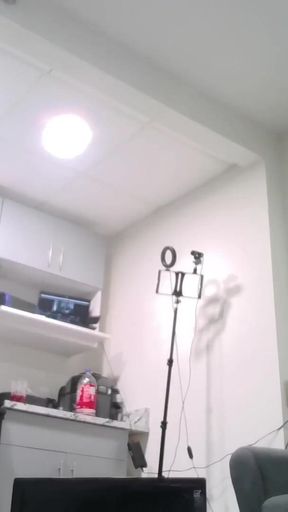 Key moment from &quot;Hoodmilf - Ebony Milf Butt Naked and Showing Full Body&quot;