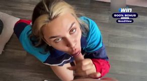 Sexy Russian mega-slut rails bone like a pro - epic gonzo porn!