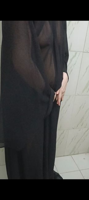 Muslim girl playing with pussy