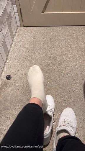 white sneaker removal