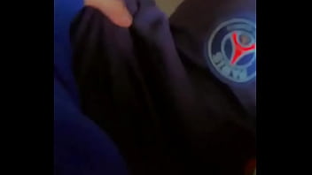 Me manosea la verga antes de cojer