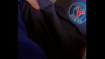 Me manosea la verga antes de cojer