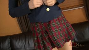 Superb brunette babe pleasuring her cunt with sex toy