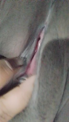 Bangladeshi Viral girl show her pussy