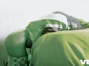 PARODY SHEHULK BLOWJOB BIG DICK SUCKING THE HULK HENTAI