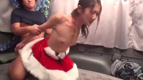 Discover How to Connect with Lonely Women This Holiday Season - Meet Yuri (23), Office