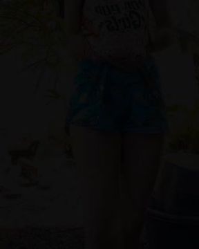 Rapid pee wetting before take a bath