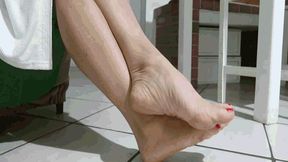 Sexy feet 23 MP4(1280x720) FHD