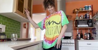 Conservative Woman Turns Into a Hippie! This Is Some High Quality Performance Right Here.. Just Watch!