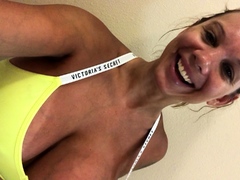 Amateur Big Boobs jerks Big Dick