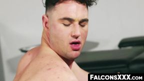 FalconsXXX.com - Michael can't get enough of swallowing star athlete Andrew's hairy c