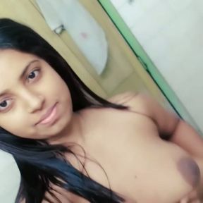 Indian Randi Monalisha giving body show in PG washroom