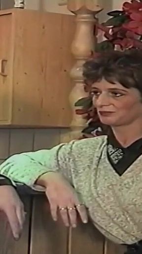 Vintage Amateur Threesome with Bea & Susanne