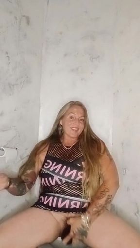 Warning-black Dildo Squirt