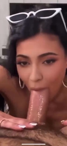 Kylie Jenner exposes her celebrity amateur blowjob skills in a hot