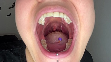 Uvula fetishes