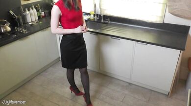 This rich housewife just wants you to fuck her ass - Virtual sex POV