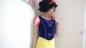 princess Snowhite very hard cocksucker