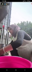Bumil masih kuat cuci piring