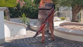 Amateur blonde mature wife enjoys outdoor sex games