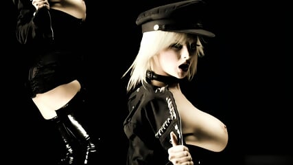 Tarra White / Black Angelika  Dark Dance FV