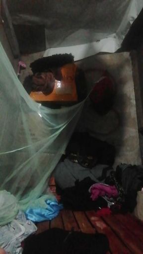 Jakol naman ang ginagawa ni reyna kasi wala ng ibang gagawin sa bahay   Clip 2