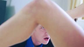 ”Buttplug Beauty Naomi Swann Stuffed with a Stiff”