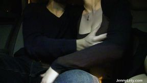 I suck and Fuck in my car !