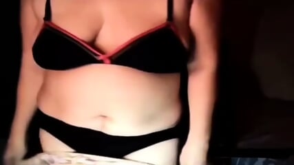 pinay mature mom smell and lick dirty panties on cam