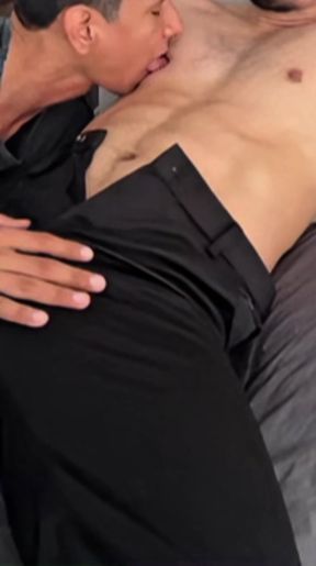 Deepthroat Throat Massage: Deep Pleasure