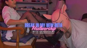 Break in my New Beta: Heelworship