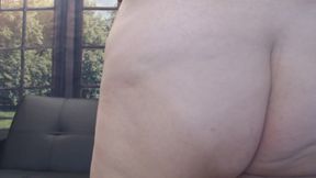 Chubby ass shake jiggle bounce