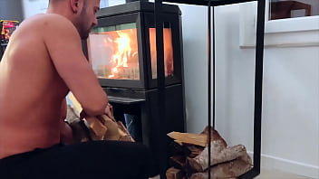 Emmanuelle, jolie blonde, s&#039_offre un bel &eacute_talon