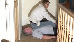 Chest Sitting Chelsea On The Landing (4K)