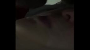 no le gusta la leche y me corro en su cara