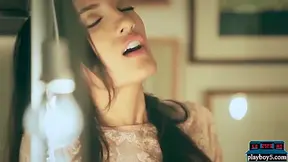 Chloe Amour In Finger Banging Latina Milf Pleases Herself