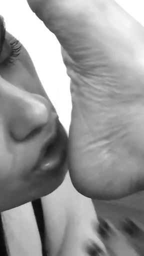 Wanna Lick Them with Me
