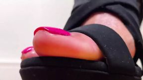 Golden-Oldie Cocksuckers Suffer Through My Heeled Tease: Toe Curls Delight