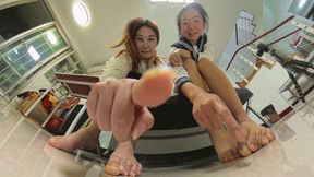 YIDE LELE insulted the dwarf who was about 8 feet tall 8KVR360