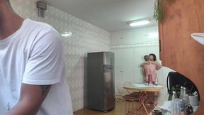 foder a esposa do corno enquanto ele lava a louca e ele nem percebeu