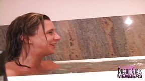 Two Hot Spring Breakers Play Naked In The Tub