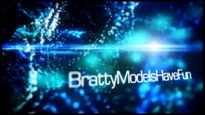 SIBYLLA & NIVES - Chillout foot worship - Foot domination, foot massage, face as a footstool