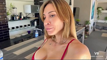 Esposa infiel busca sexo duro con el mejor amigo de su marido