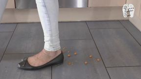 Small Snacks under Flats ASMR