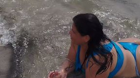 Chubby Latina What a Big Ass on the Beach