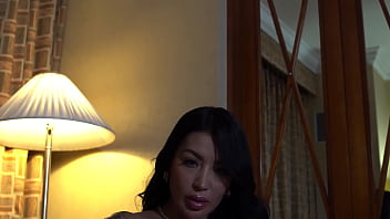 Rachael Cavalli gets her holes used